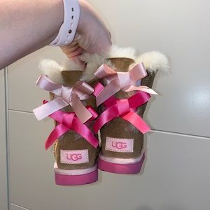 UGG boots toddler size 7